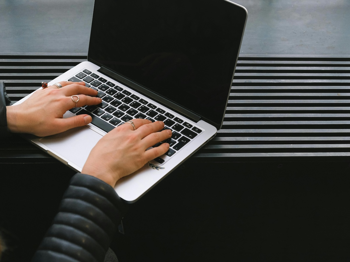 Testing the Feasibility, Acceptability, and Potential Efficacy of an Innovative Digital Mental Health Care Delivery Model Designed to Increase Access to Care: Open Trial of the Digital Clinic