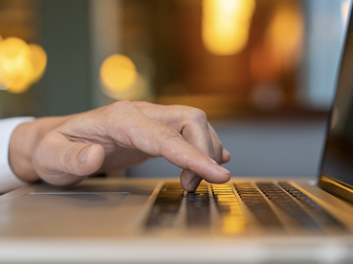 Using ChatGPT to Improve the Presentation of Plain Language Summaries of Cochrane Systematic Reviews About Oncology Interventions: Cross-Sectional Study