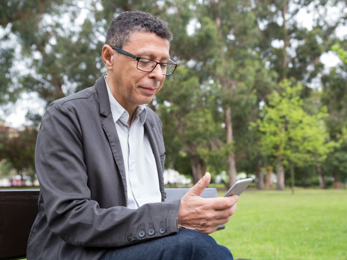 Preferences for Mobile App Features to Support People Living With Chronic Heart Diseases: Discrete Choice Study