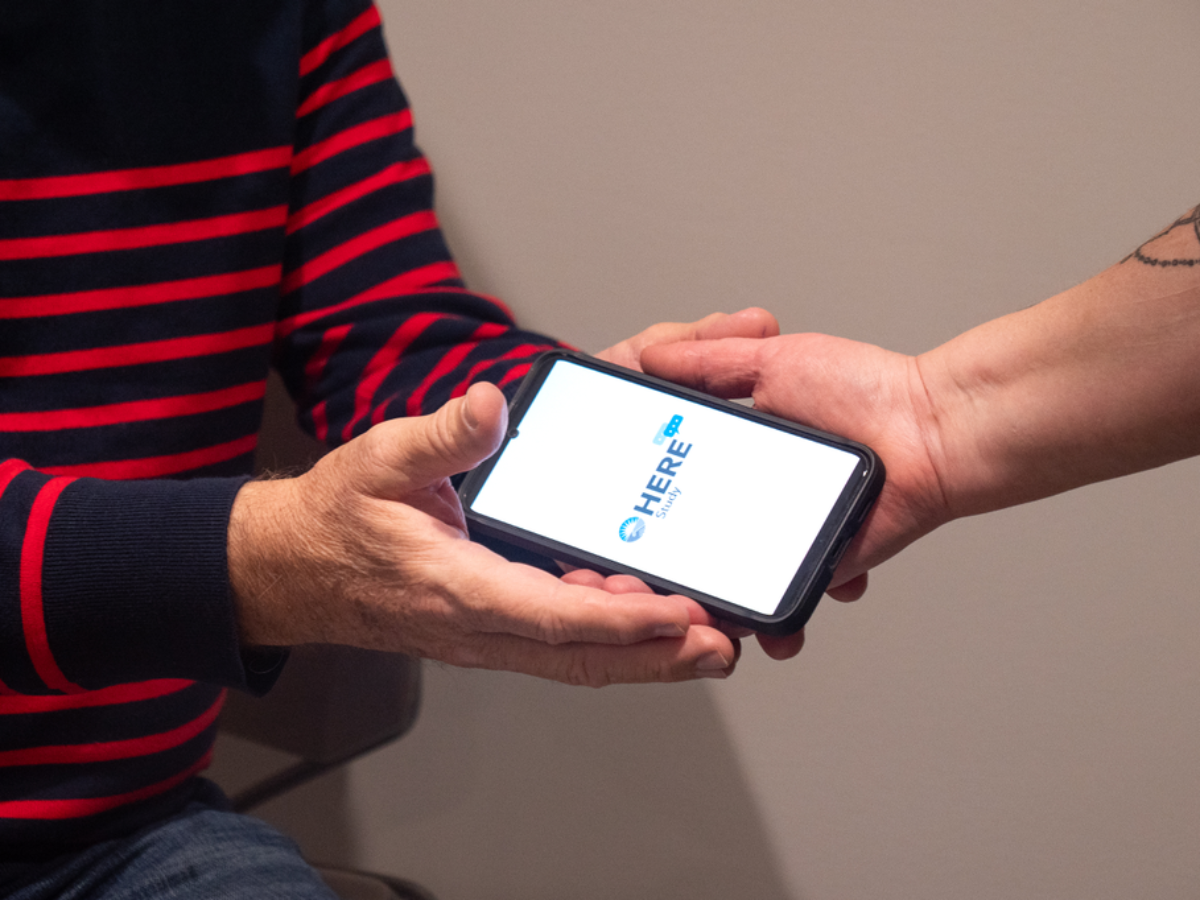 Evaluation of a Pilot mHealth Intervention to Engage Primary Care Clients at an Urban Clinic Serving Marginalized Populations: Mixed-Methods Cohort Study