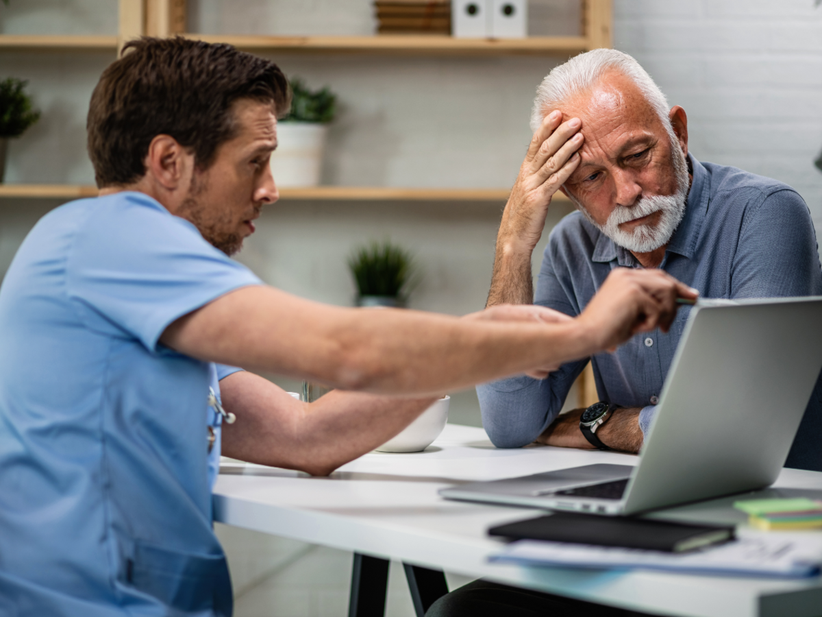Errors in AI-Transformed Patient-Centered Mental Health Documentation Written by Psychiatrists: Qualitative Pre-Post Study